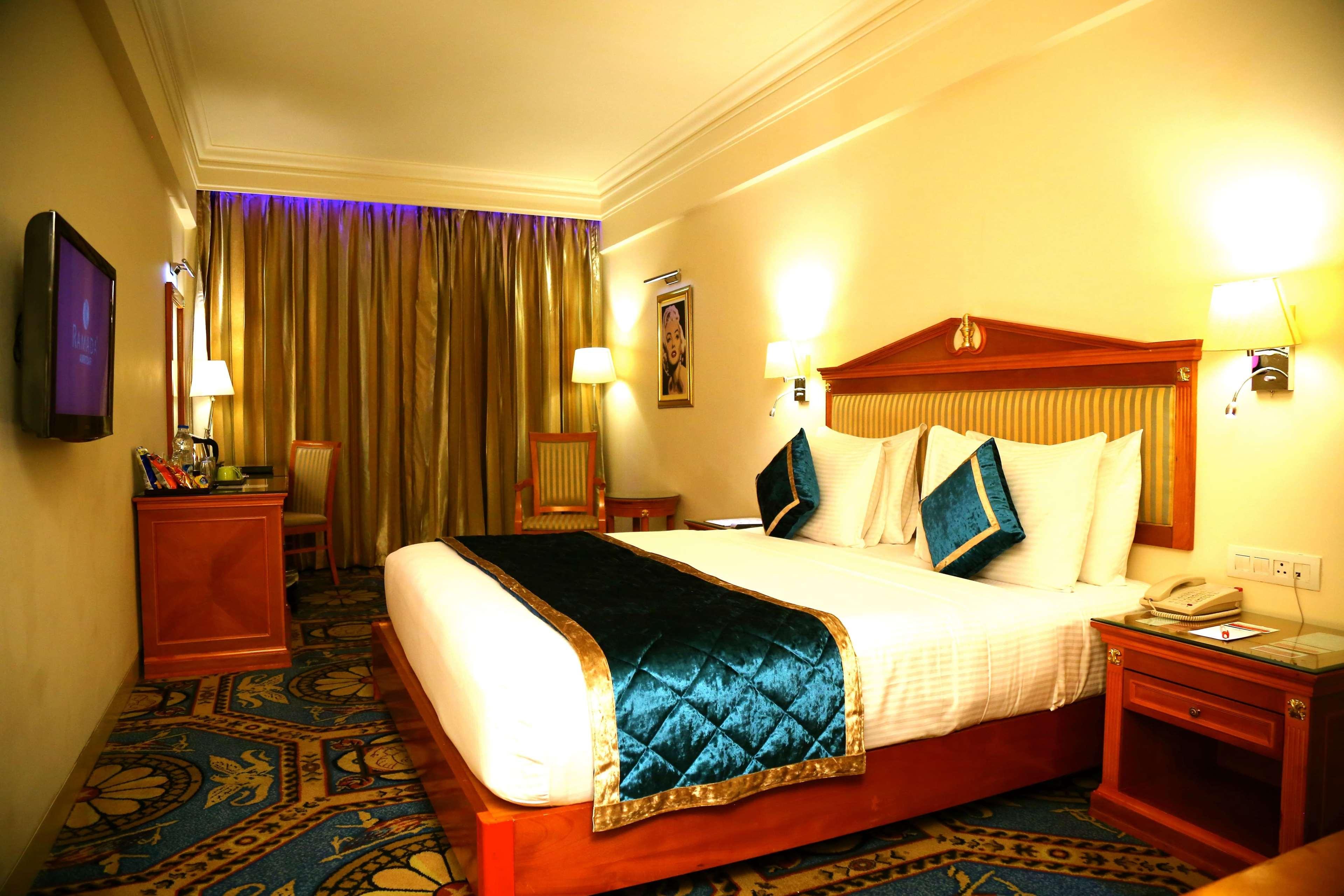 Ramada By Wyndham Amritsar Ξενοδοχείο Εξωτερικό φωτογραφία