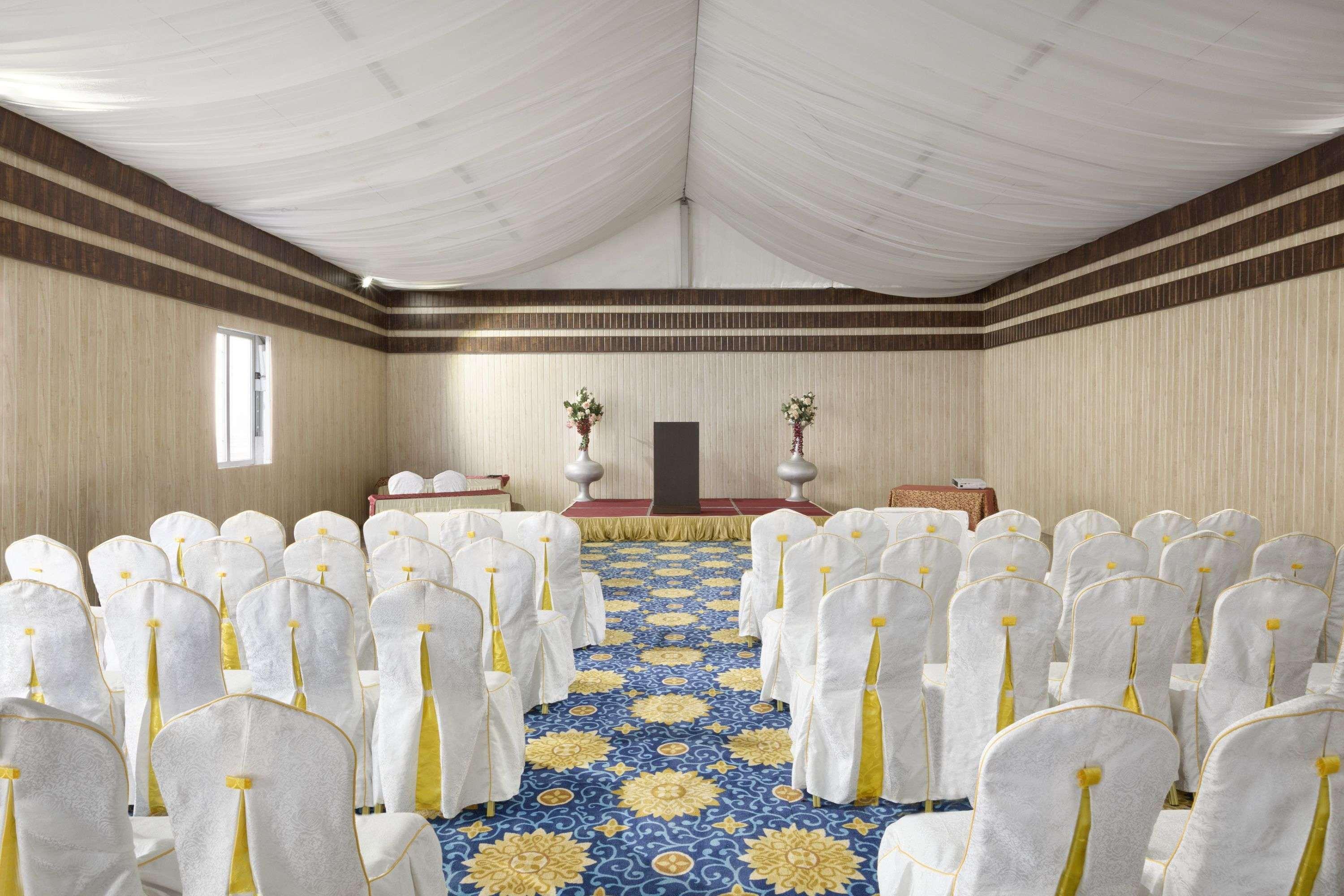 Ramada By Wyndham Amritsar Ξενοδοχείο Εξωτερικό φωτογραφία