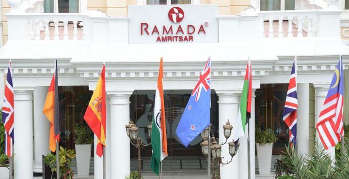 Ramada By Wyndham Amritsar Ξενοδοχείο Εξωτερικό φωτογραφία