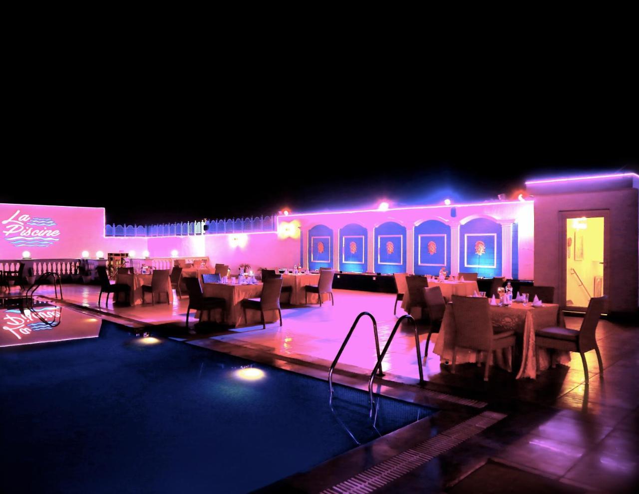 Ramada By Wyndham Amritsar Ξενοδοχείο Εξωτερικό φωτογραφία